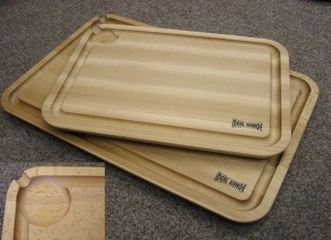 Chopping board with groove and well IR 350x250x30 mm