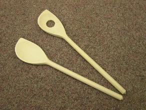 Scraper spoon with hole 30 cm